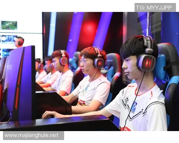 RNG在电竞实时数据洲际赛中以98分稳居积分榜首位实时新闻